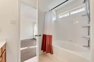 2528 Big Spring Dr, Fort Worth, TX 76120 - Photo 13