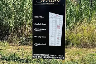 1017 Old Oaks Ct, Weatherford, TX 76087 - Photo 7