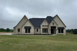 1017 Old Oaks Ct, Weatherford, TX 76087 - Photo 3