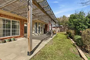 8440 Parkdale Dr, North Richland Hills, TX 76182 - Photo 37