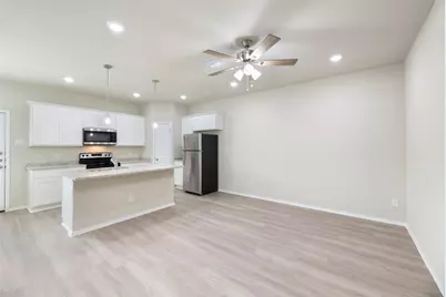 3501 E Renfro Street #605, Burleson, TX 76028 - Photo 11