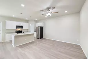 3501 E Renfro St, Burleson, TX 76028 - Photo 11