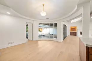 3945 Shady Hill Dr, Dallas, TX 75229 - Photo 17