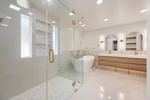 3945 Shady Hill Dr, Dallas, TX 75229 - Photo 25