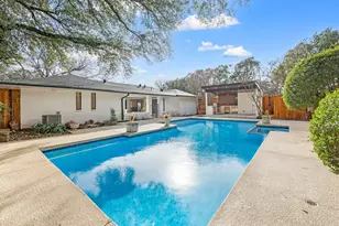 3945 Shady Hill Dr, Dallas, TX 75229 - Photo 35