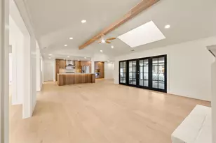 3945 Shady Hill Dr, Dallas, TX 75229 - Photo 11