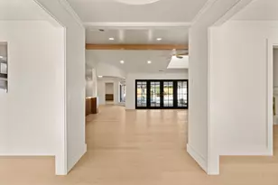 3945 Shady Hill Dr, Dallas, TX 75229 - Photo 7