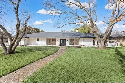 3945 Shady Hill Drive, Dallas, TX 75229 - Photo 3