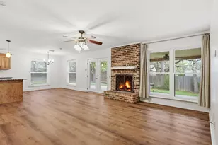 209 Valley View Ct, Azle, TX 76020 - Photo 17