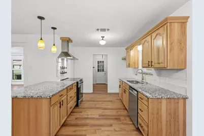 209 Valley View Court, Azle, TX 76020 - Photo 9