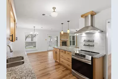 209 Valley View Court, Azle, TX 76020 - Photo 13