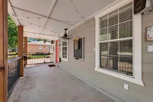 523 Houston St, Cedar Hill, TX 75104 - Photo 5