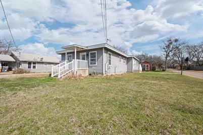 1802 N Wilhite Street, Cleburne, TX 76031 - Photo 3