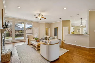 12113 Rushing Creek Drive, Frisco, TX 75035 - Photo 7