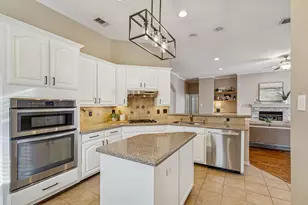 12113 Rushing Creek Dr, Frisco, TX 75035 - Photo 9