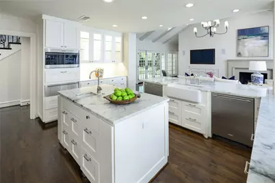 5460 Surrey Circle, Dallas, TX 75209 - Photo 11