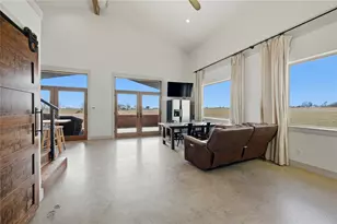 140 Turkey Farm Rd, Whitesboro, TX 76273 - Photo 13