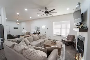 335 Brazos W Dr, Mineral Wells, TX 76067 - Photo 7