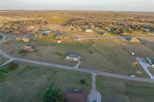 335 Brazos W Dr, Mineral Wells, TX 76067 - Photo 31