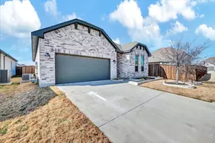 1901 Renwick Dr, Celina, TX 75009 - Photo 3