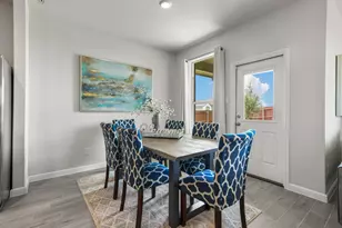 641 Harvey St, Grandview, TX 76050 - Photo 7