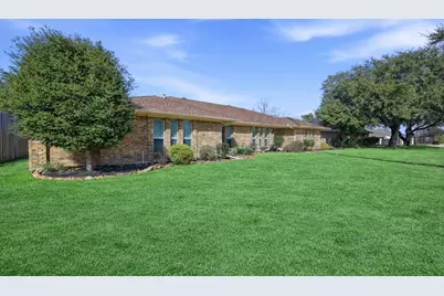 2305 Claridge Circle, Plano, TX 75075 - Photo 3