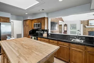 109 Old Barn Cir, Holly Lake Ranch, TX 75765 - Photo 9