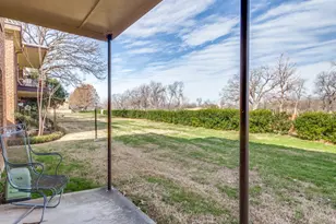 4038 Ridglea Country Club Dr, Benbrook, TX 76126 - Photo 9