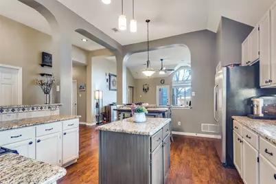 2324 Gatwick Court, Flower Mound, TX 75028 - Photo 9