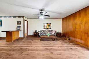 410 S Bois Darc St, Blossom, TX 75416 - Photo 5