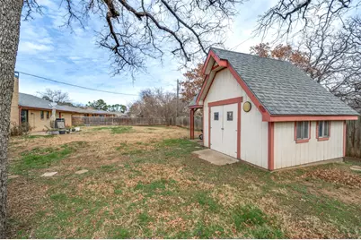 206 Edgewood Drive, Highland Village, TX 75077 - Photo 23