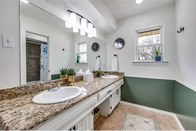 206 Edgewood Drive, Highland Village, TX 75077 - Photo 13