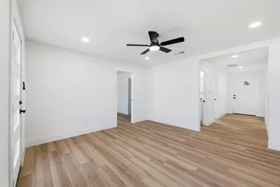 1410 Tanglewood Lane, Garland, TX 75042 - Photo 5