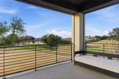 320 O Connor Ridge Boulevard #22, Irving, TX 75038 - Photo 5