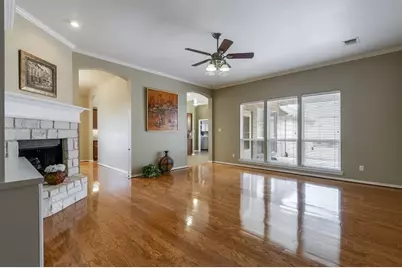 5201 La Bandera Trail, Benbrook, TX 76126 - Photo 5