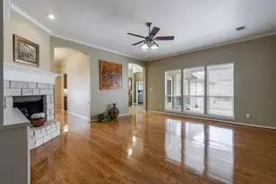 5201 La Bandera Tr, Benbrook, TX 76126 - Photo 5