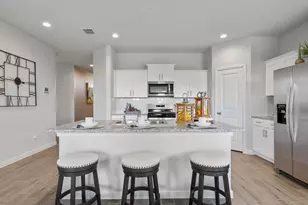 105 Trinity St, Grandview, TX 76050 - Photo 9