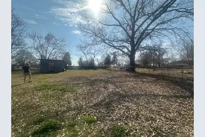 205 W Rutherford Street, Mount Vernon, TX 75457 - Photo 11