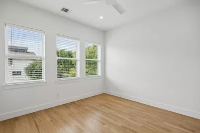 5104 Vandelia Street, Dallas, TX 75235 - Photo 13