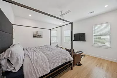 5104 Vandelia Street, Dallas, TX 75235 - Photo 31