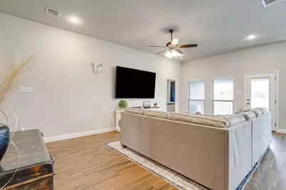 210 Harp Avenue, Godley, TX 76044 - Photo 7