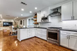 9203 Alta Oaks Dr, Dallas, TX 75243 - Photo 9