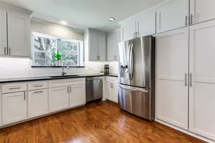 9203 Alta Oaks Dr, Dallas, TX 75243 - Photo 11