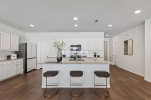 9025 HUXLEY Dr, Providence Village, TX 76227 - Photo 7