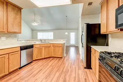 4500 Shady Hollow Drive, Fort Worth, TX 76123 - Photo 7