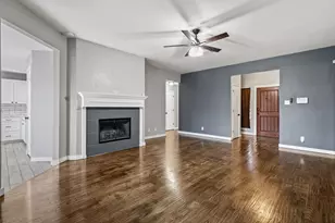 313 Palm St, Crowley, TX 76036 - Photo 7