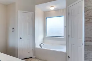 6808 Terbet Ct, Fort Worth, TX 76112 - Photo 7