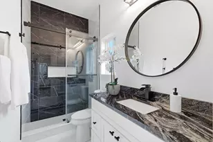 901 Elsbeth St, Dallas, TX 75208 - Photo 21