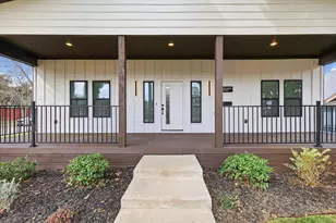 901 Elsbeth St, Dallas, TX 75208 - Photo 3