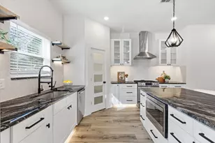 901 Elsbeth St, Dallas, TX 75208 - Photo 13